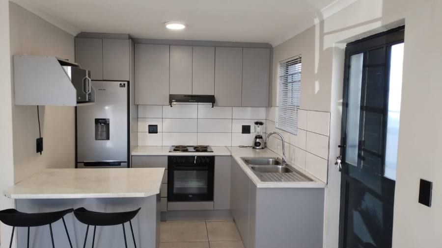 3 Bedroom Property for Sale in Eersterivier South Western Cape